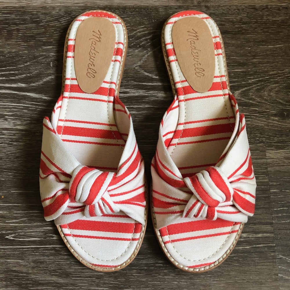 NWT Naida Half-Bow Sandals In Fabric Muslin Size 7